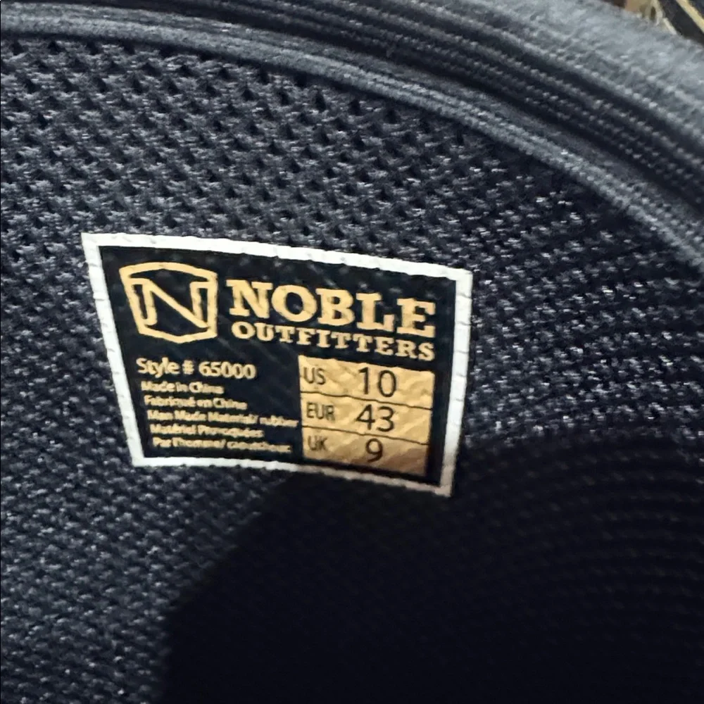 Noble Outfitters MUDS stay cool mid waterproof boots - size 10